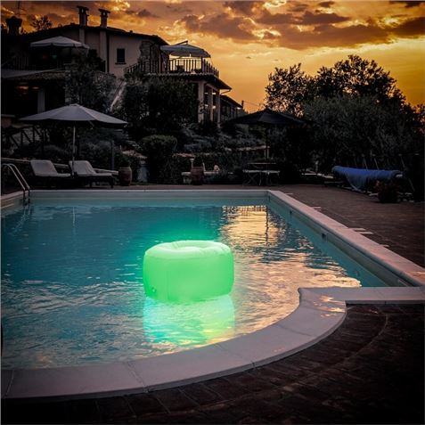 ASIENTO HINCHABLE LED CON MANDO A DISTANCIA |100KG | IP68 | INNOVAGOODS - Imagen 3